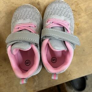 Size 5 sneakers toddler